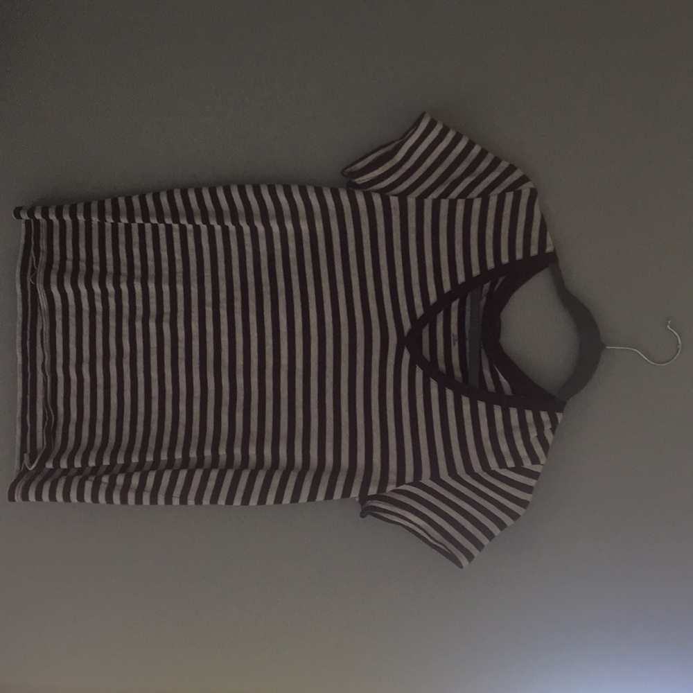 White and burgundy striped v-neck